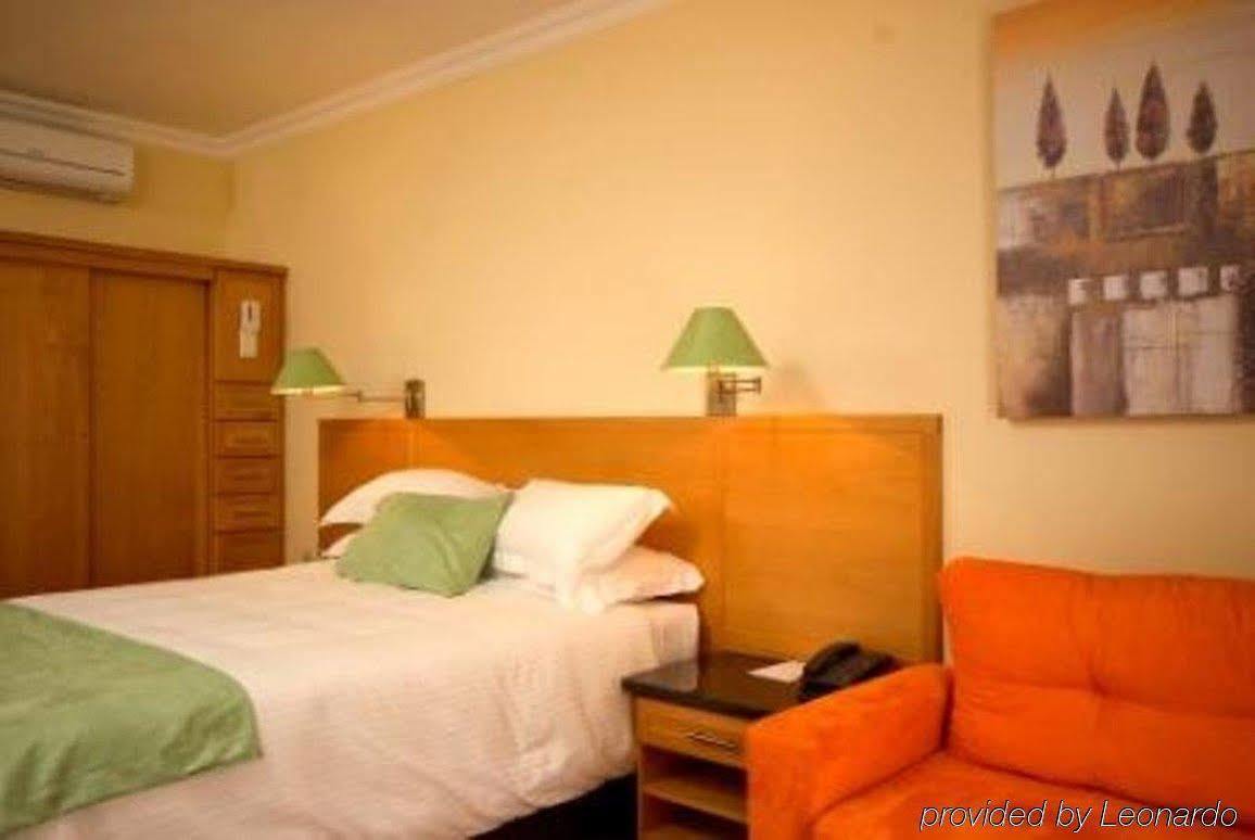 Sentinel Luxury Suite Hotel Pretoria Exterior photo